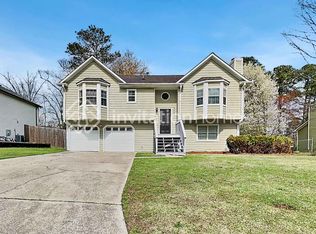 3597 Chinaberry Ln, Snellville, GA 30039