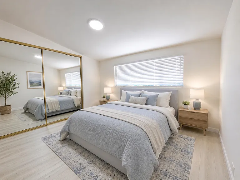 1700 Huntington Dr — Photo 1