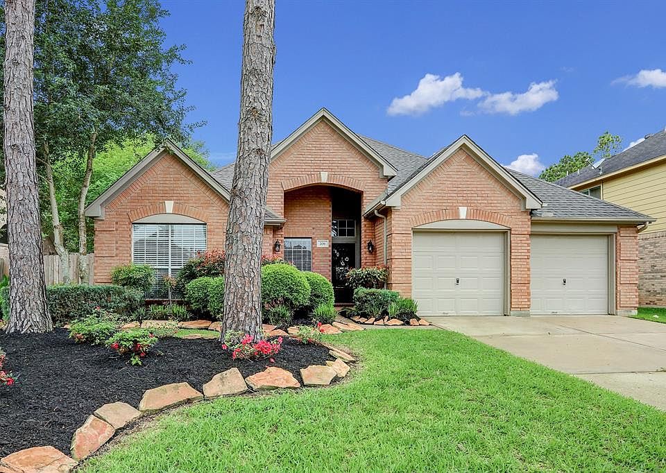 1st image of 206 Glenridge Frst
