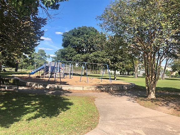 Community Park walking distance from the property