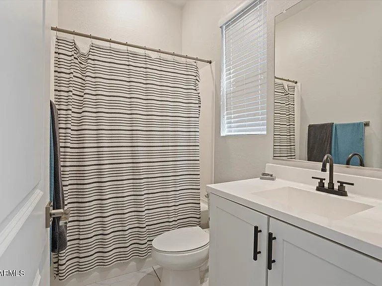 21147 W Hillcrest Blvd — Photo 28