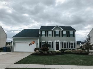 8698 Hazelwood Run, North Ridgeville, OH 44039