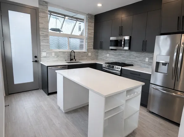 (undisclosed Address), Seattle, WA 98117