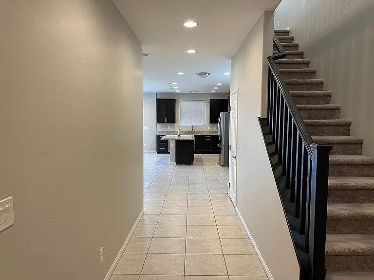 9458 Isla Lee Ave — Photo 4