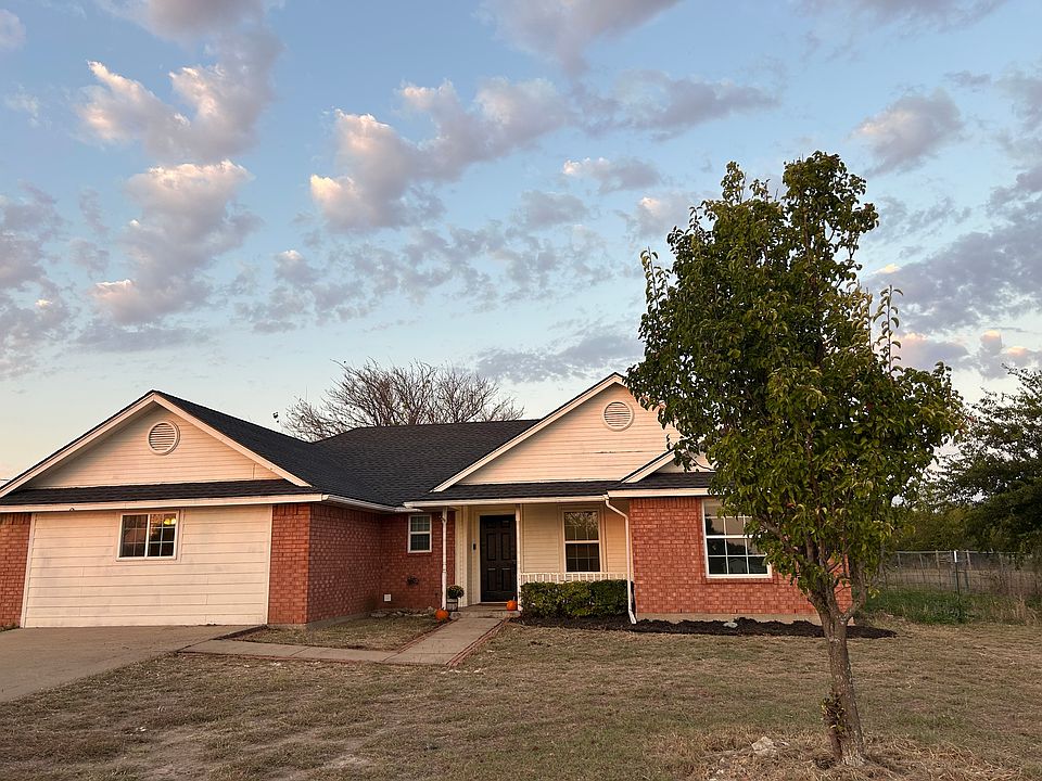 1st image of 254 Oak Hill Ct