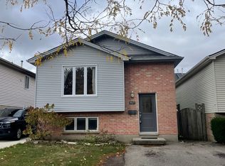 917 Lawson Rd, London, ON N6G 4X4