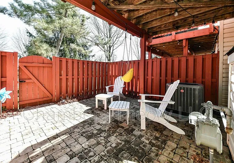 6955 Cromarty Dr — Photo 28