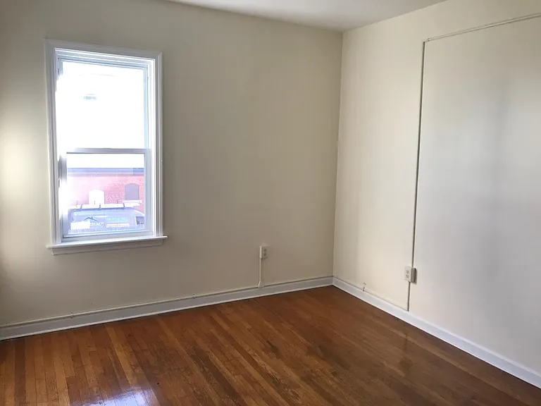 339 E Main St — Photo 7