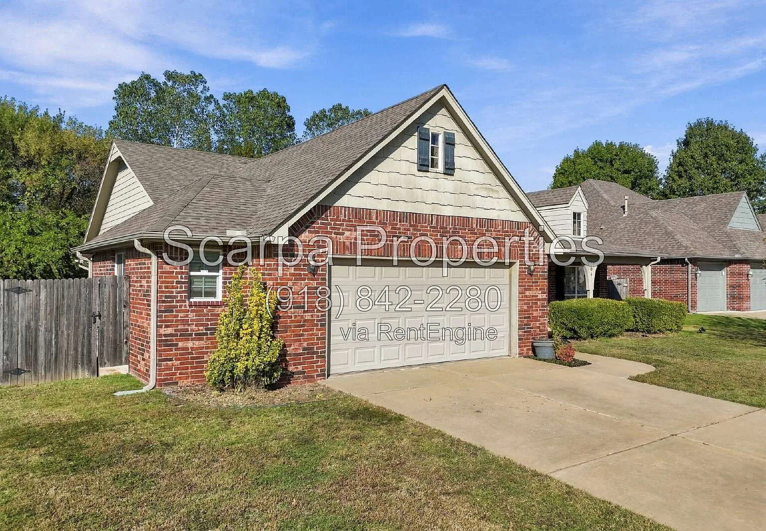 3 bed, 2.0 bath, 1820 sqft, $2,000 — Photo 3