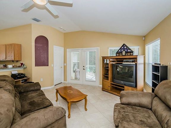 2nd image of 7112 W Creek Dr