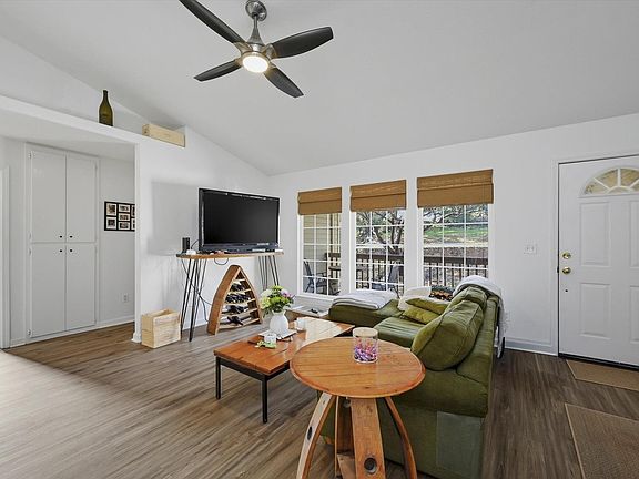 3rd image of 18286 N Shore Drive