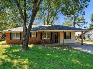 520 Reeves St, Collinsville, TX 76233