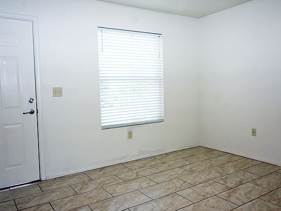 3rd image of 2300 Stern Dr APT 115