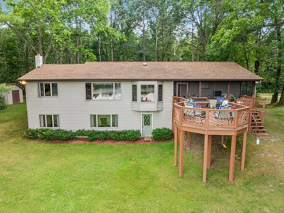 4th image of 730 Evergreen Rd