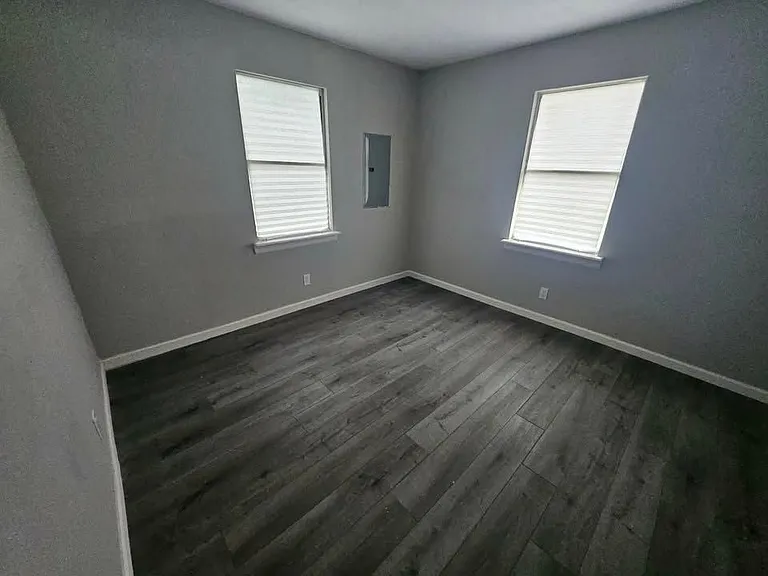 2819 SW 42nd St — Photo 12