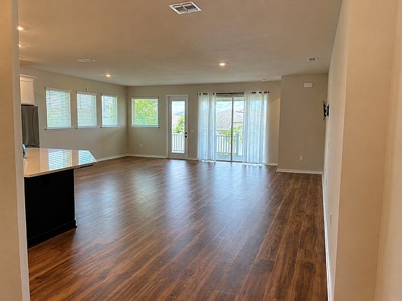 5th image of 16966 Cedar Valley Cir