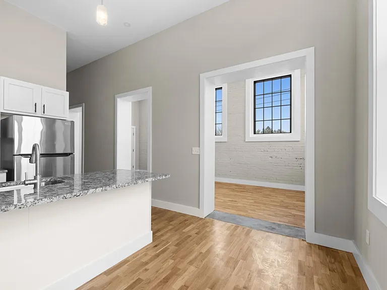 St. Agnes Apartments — Photo 20