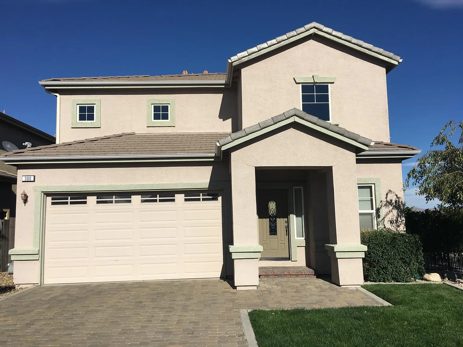 300 Anselmo Dr photo 1