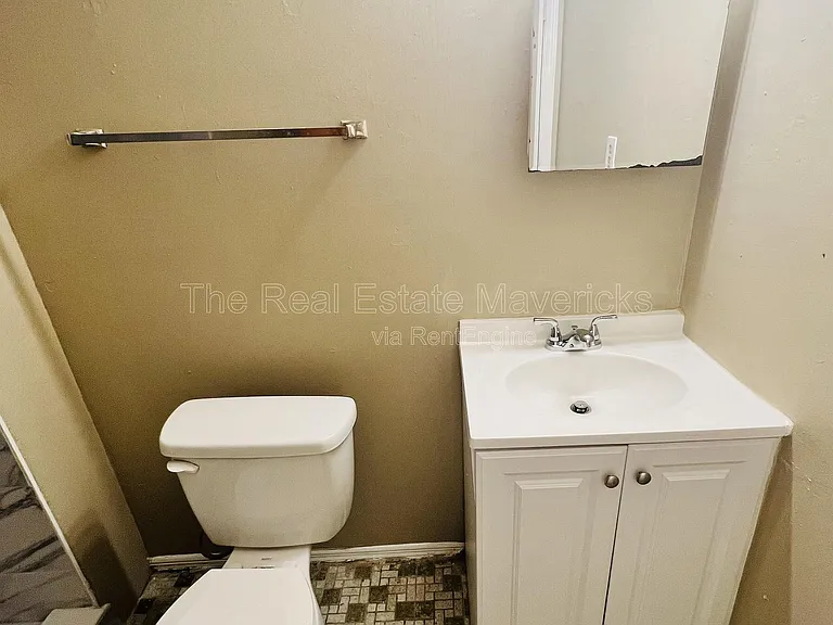 Shallowford Manor — Photo 40