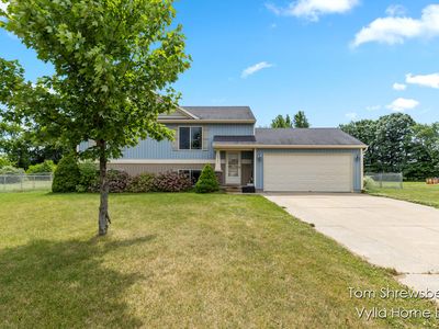 16304 Trent Ridge Dr, Cedar Springs, MI, 49319