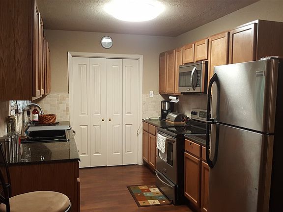 5th image of 2809 Sherwood Dr