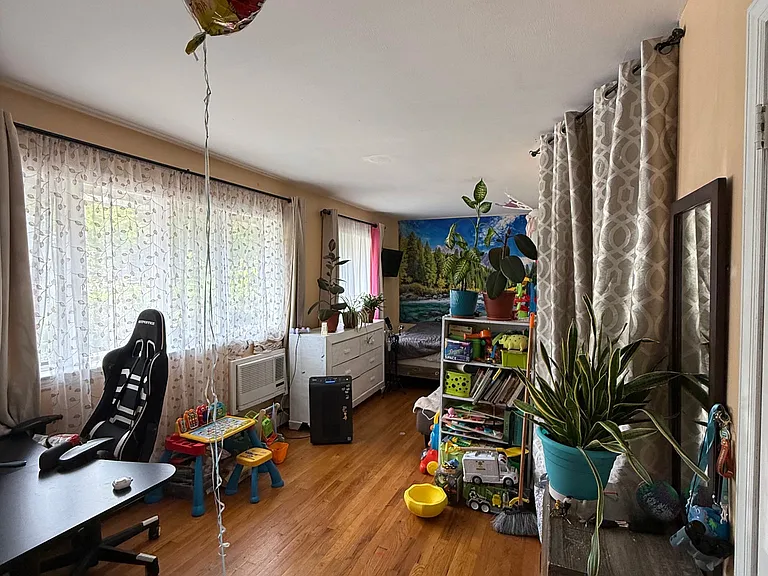 4654 Bedford Ave #1 — Photo 2
