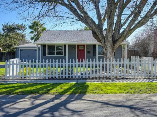 4031 E 67th St, Sacramento, CA 95820