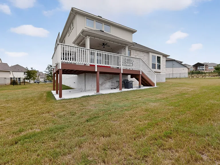 1900 Vinaros Ct — Photo 40