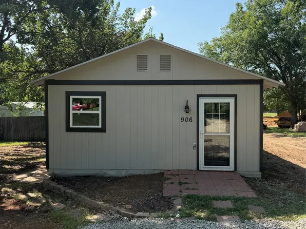 906 S McKinley Ave, Calera, OK 74730