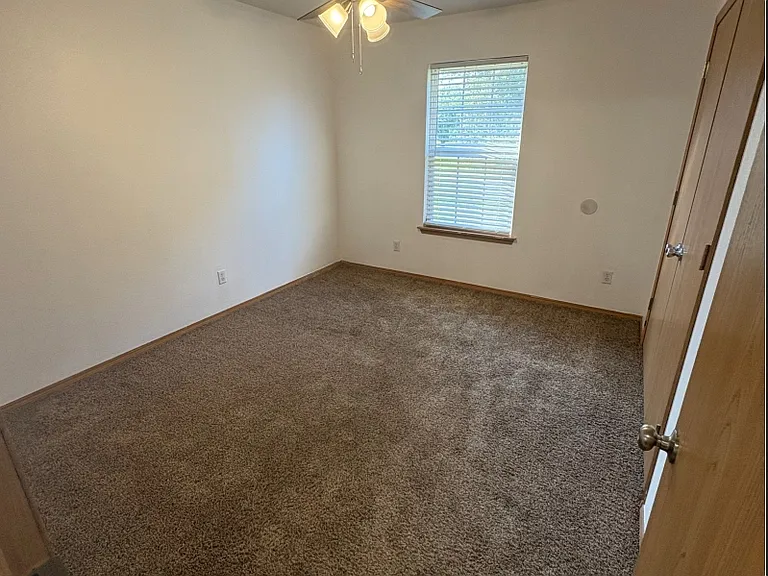 2805 Village Ct #B — Photo 8