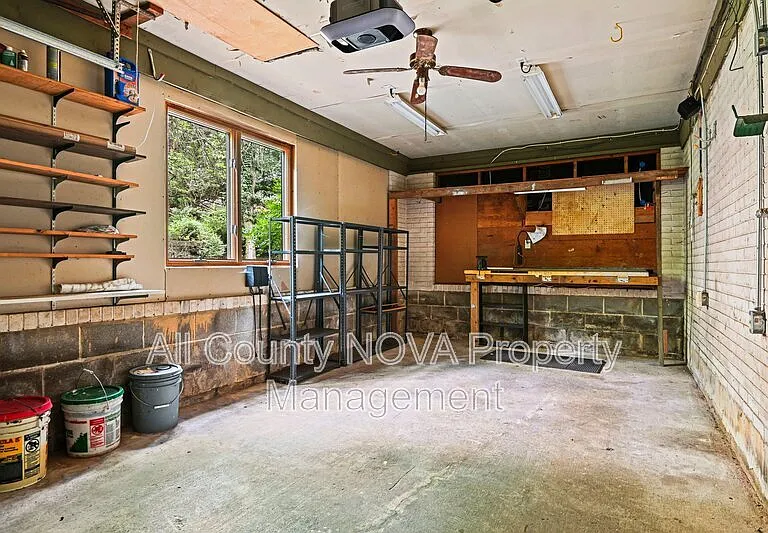 8108 Timber Valley Ct — Photo 38