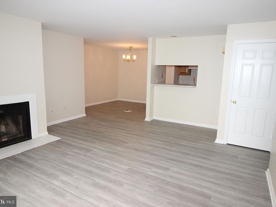 1st image of 1794A Bayley Ln