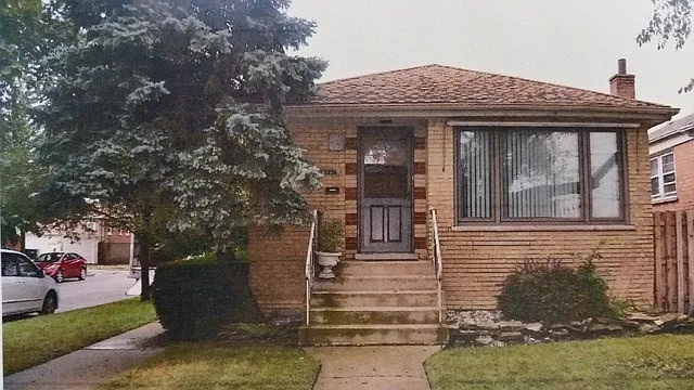 5256 S Keeler Ave photo 1