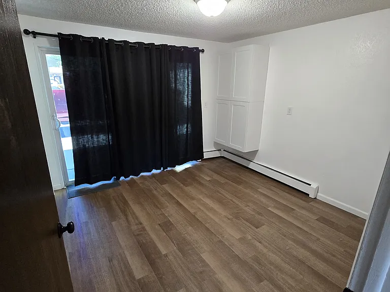 1140 Walnut Ave #1 — Photo 11