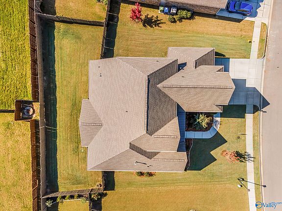 4th image of 3005 Chimney Cove Cir