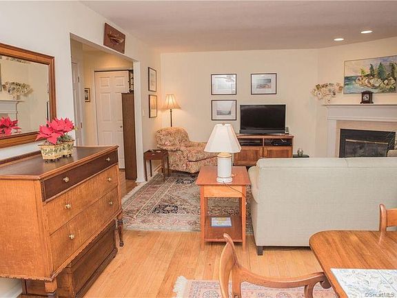 3rd image of 241 Blueberry Ln