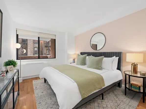 233 East 86th Street image 8 of 14