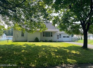 5 Powell St, Wynantskill, NY 12198