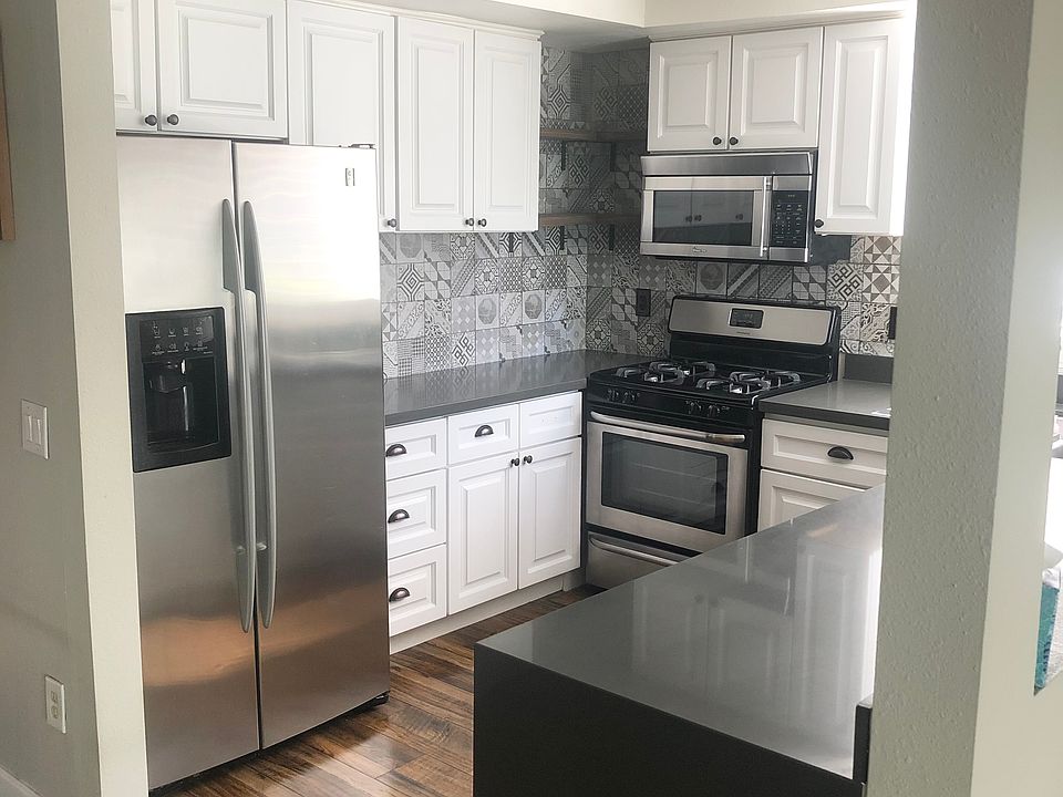 1st image of 2042 E 5th St