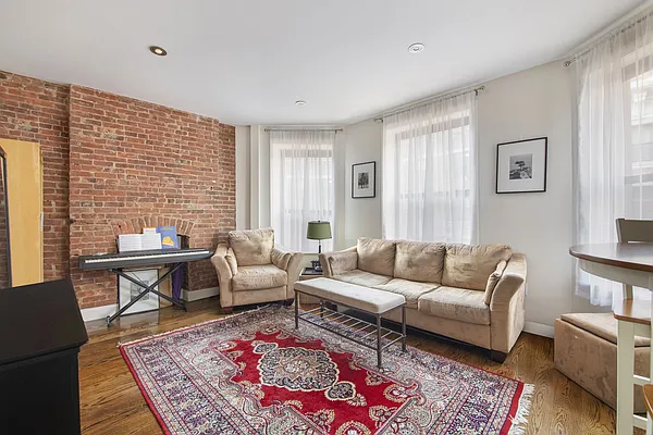 Rented by Compass | media 3