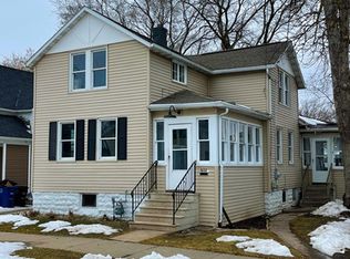 612 W 7th Ave, Oshkosh, WI 54902