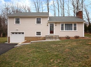 8 Marianna Pl, Morristown, NJ 07960