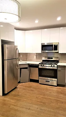 Rented by Bruma Realty LLC | media 4