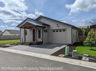 2206 Four Oaks Grange Rd, Eugene, OR 97405