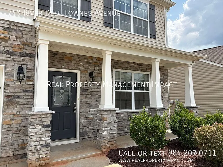 743 River Dell Townes Ave — Photo 4