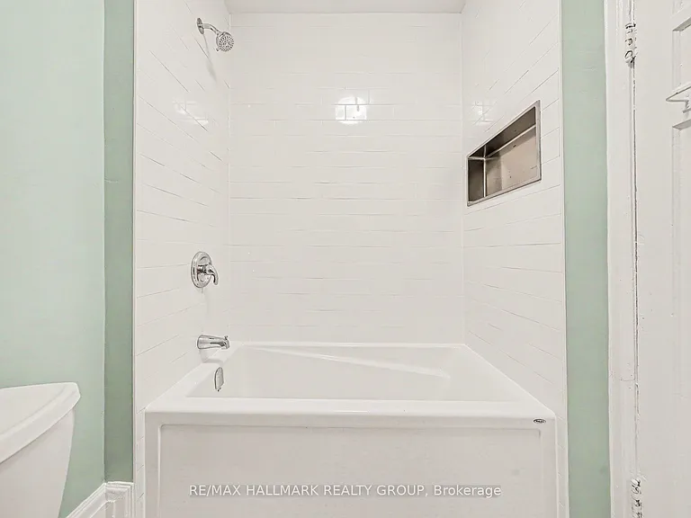 413 Elgin St #4 — Photo 18
