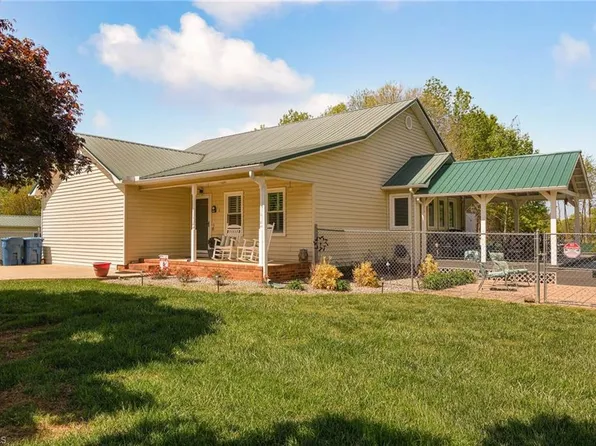 116 Towery Rd, Mocksville, NC 27028