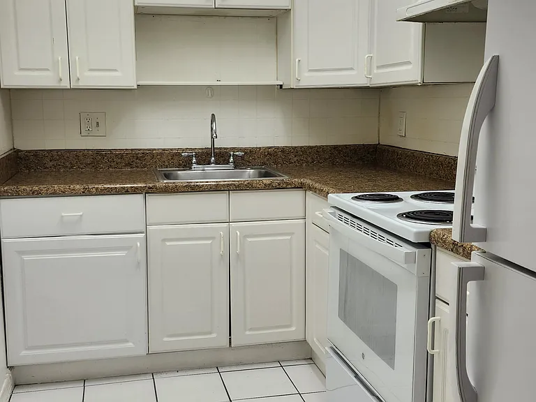 488 NE 18th Ave #208 — Photo 1