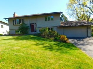 931 Dawn Ave, Shoreview, MN 55126