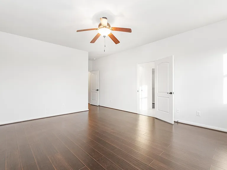 437 Lipizzan Ln — Photo 18